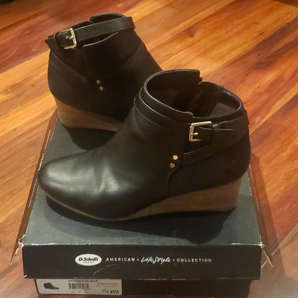 Dr. Scholl's Double Black Wedge Ankle Boot Size 7.5w